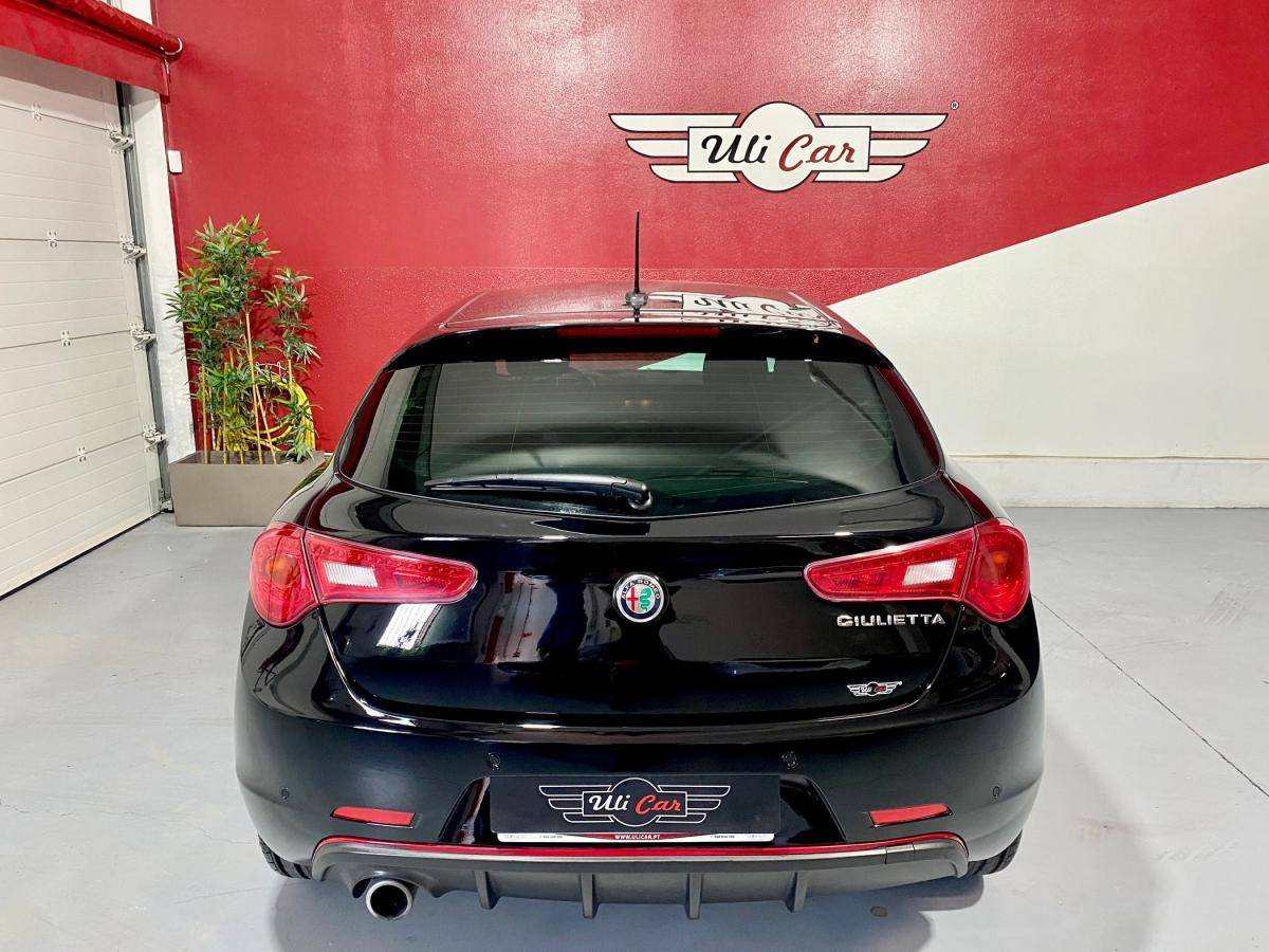 alfa-romeo-giulietta-2019-diesel-1598cc
