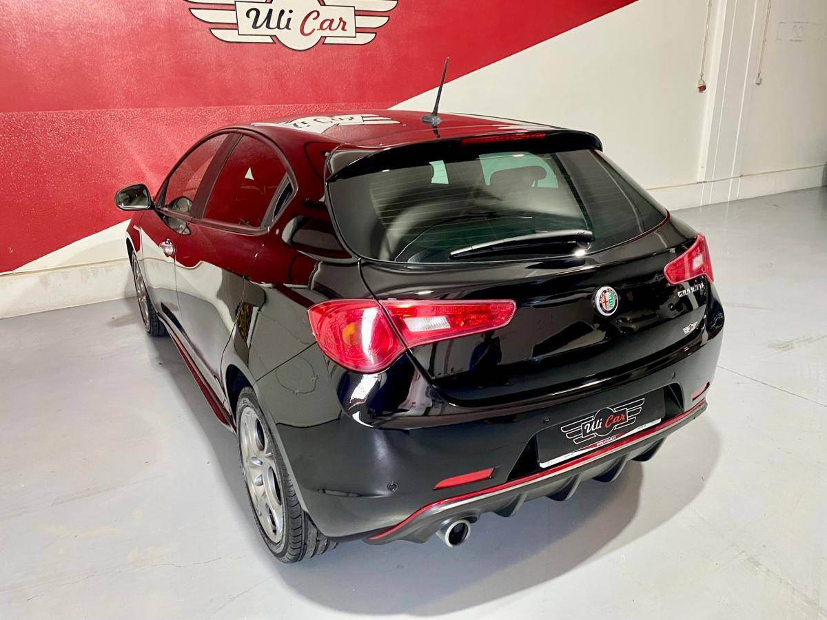 alfa-romeo-giulietta-2019-diesel-1598cc
