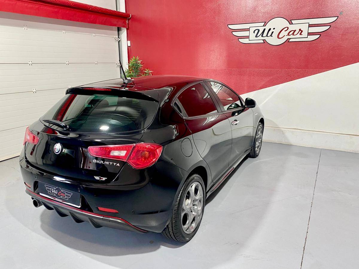 alfa-romeo-giulietta-2019-diesel-1598cc