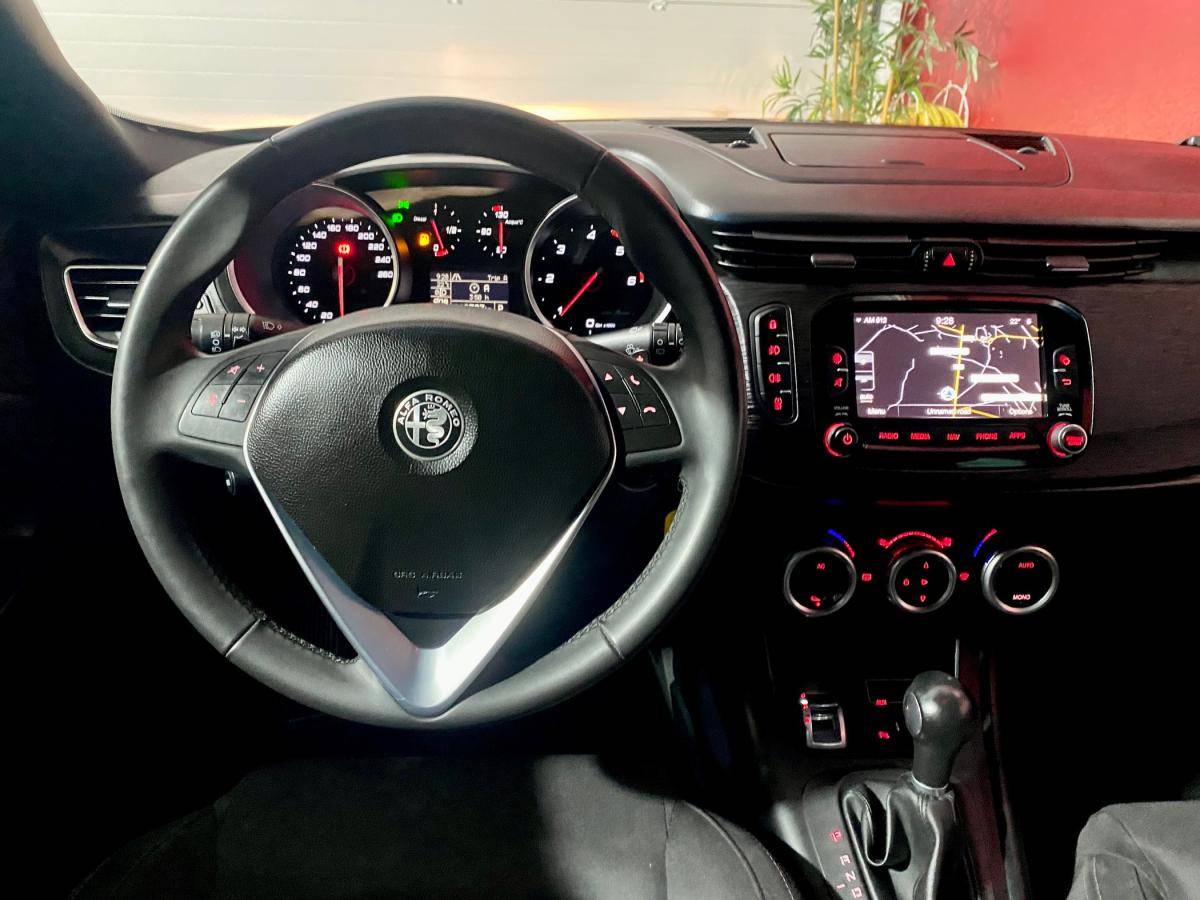 alfa-romeo-giulietta-2019-diesel-1598cc