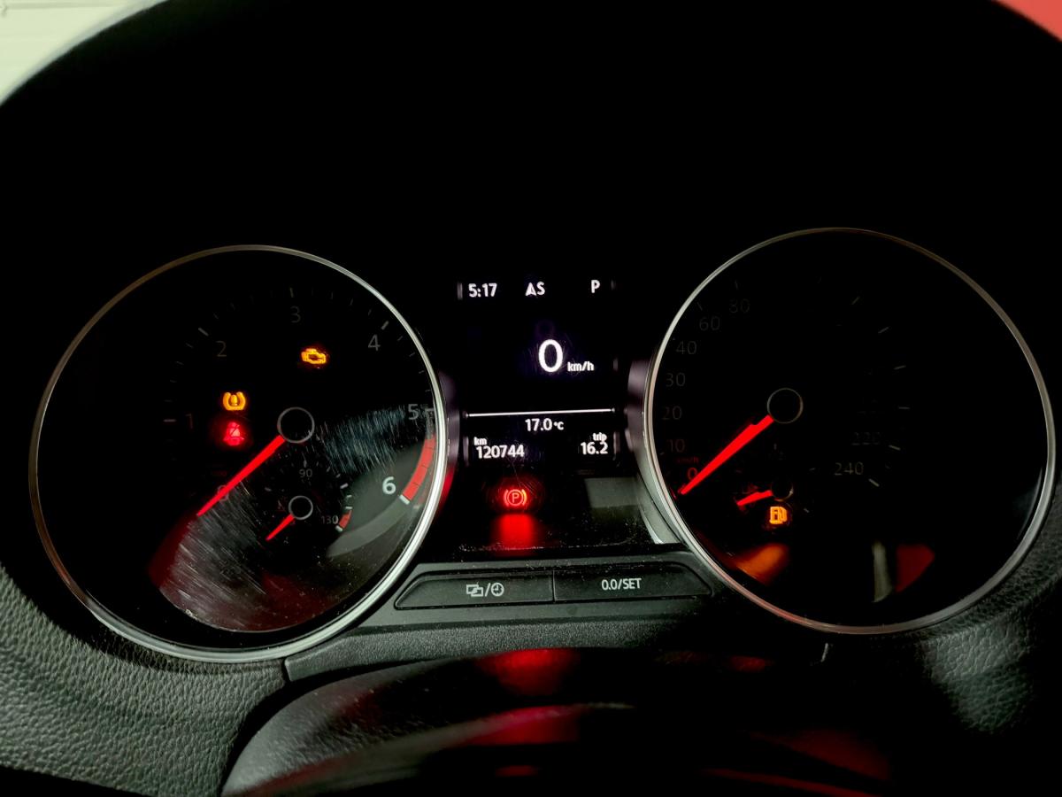 volkswagen-polo-2015-diesel-1422cc