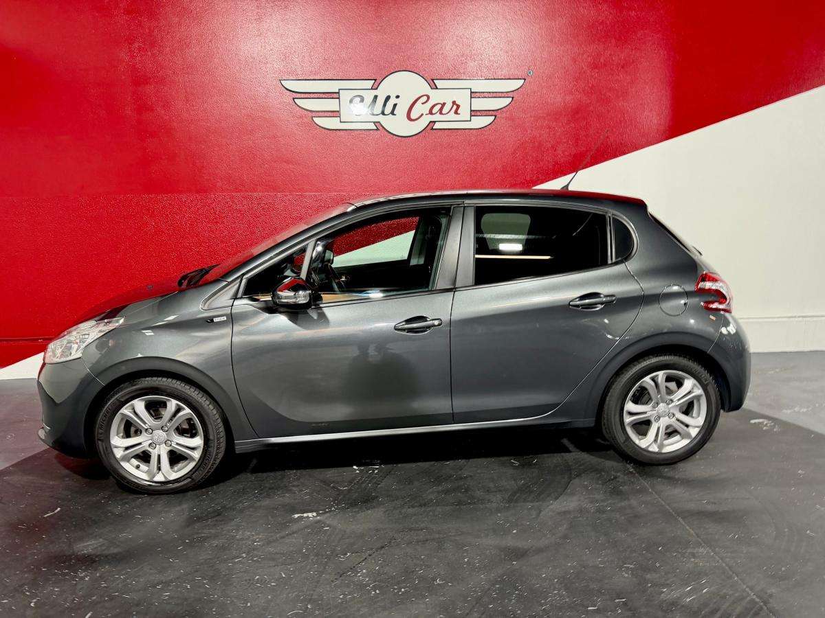 peugeot-208-2015-gasolina-1199cc
