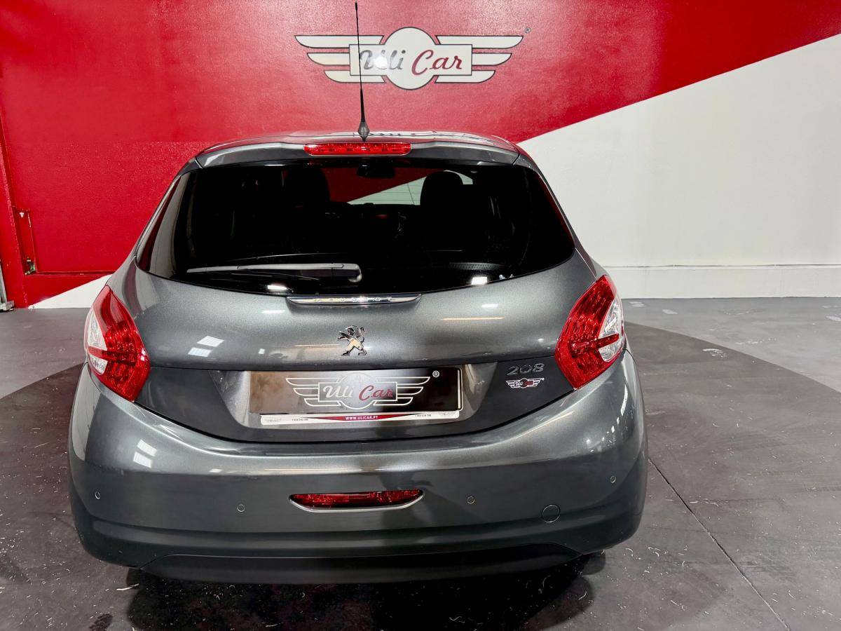 peugeot-208-2015-gasolina-1199cc