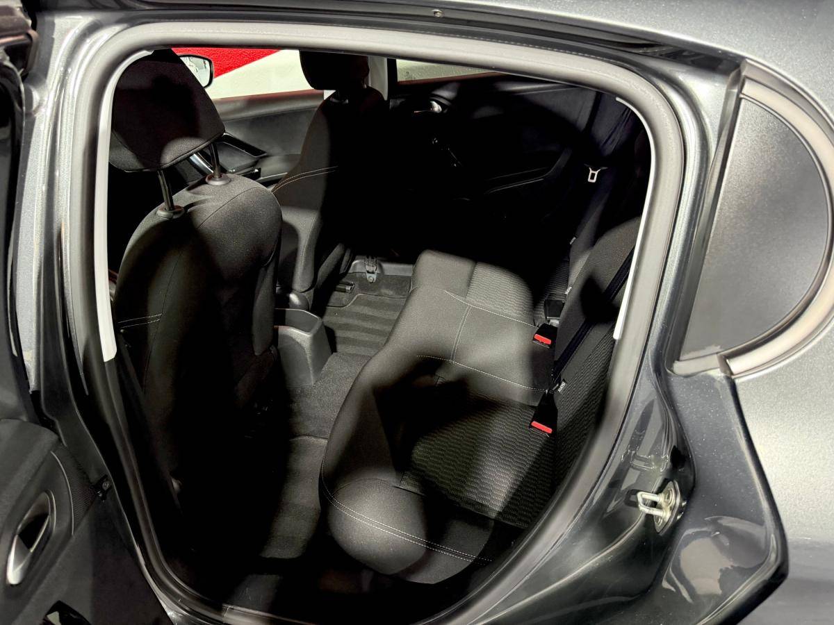peugeot-208-2015-gasolina-1199cc