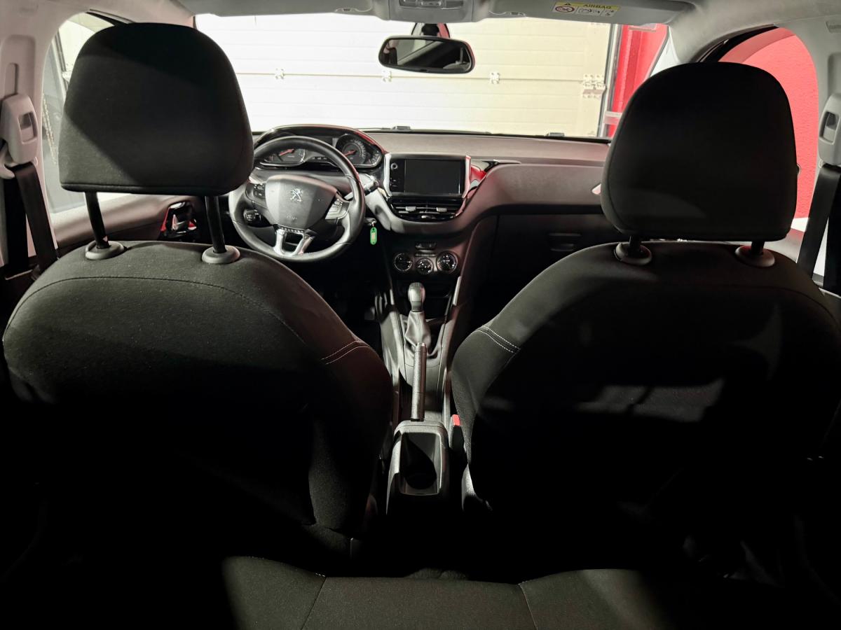 peugeot-208-2015-gasolina-1199cc