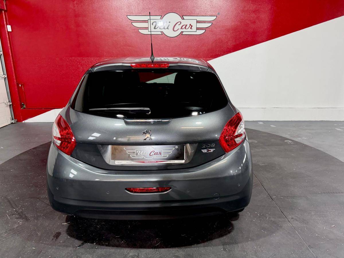 peugeot-208-2015-gasolina-1199cc