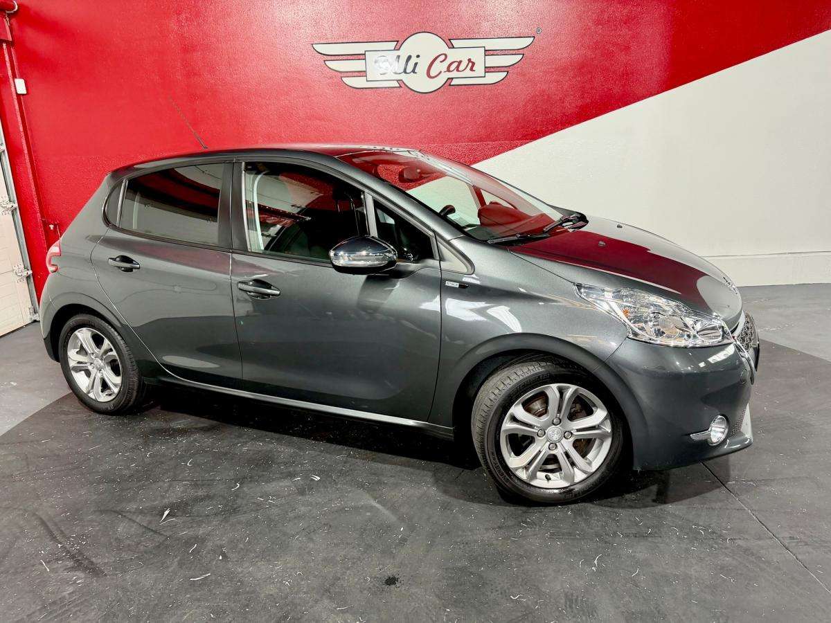 peugeot-208-2015-gasolina-1199cc