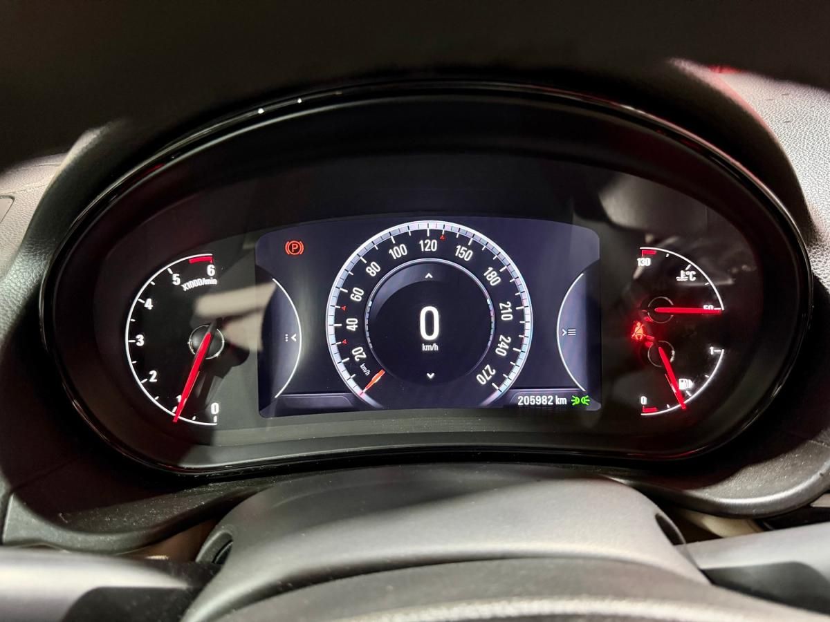 opel-insignia-sports-tourer-2014-diesel-1956cc