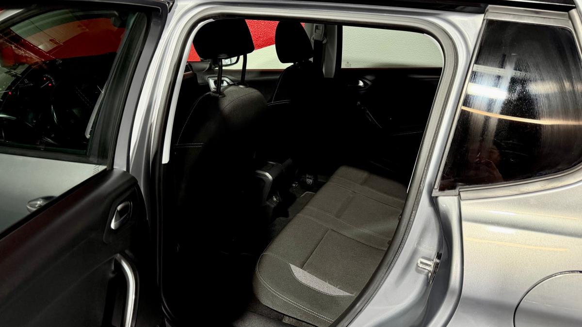 peugeot-2008-2017-gasolina-1199cc