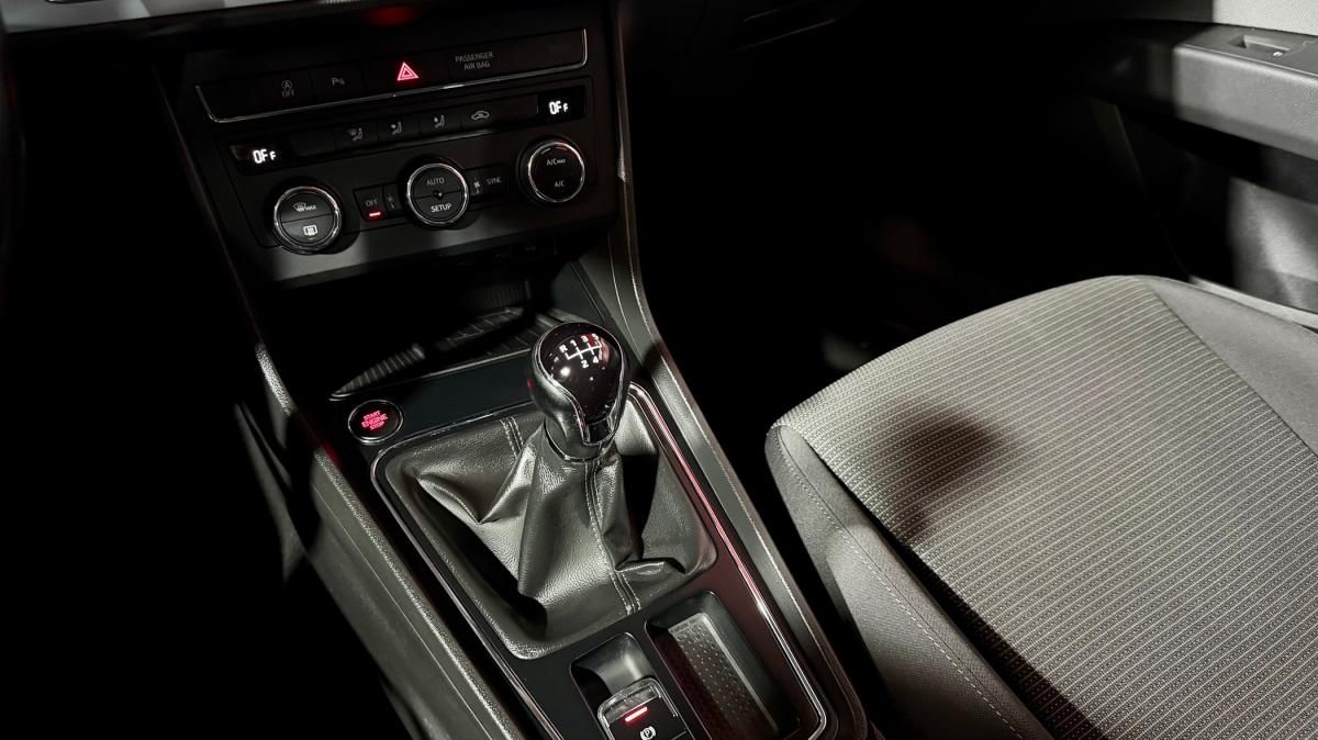 seat-leon-st-2018-diesel-1598cc