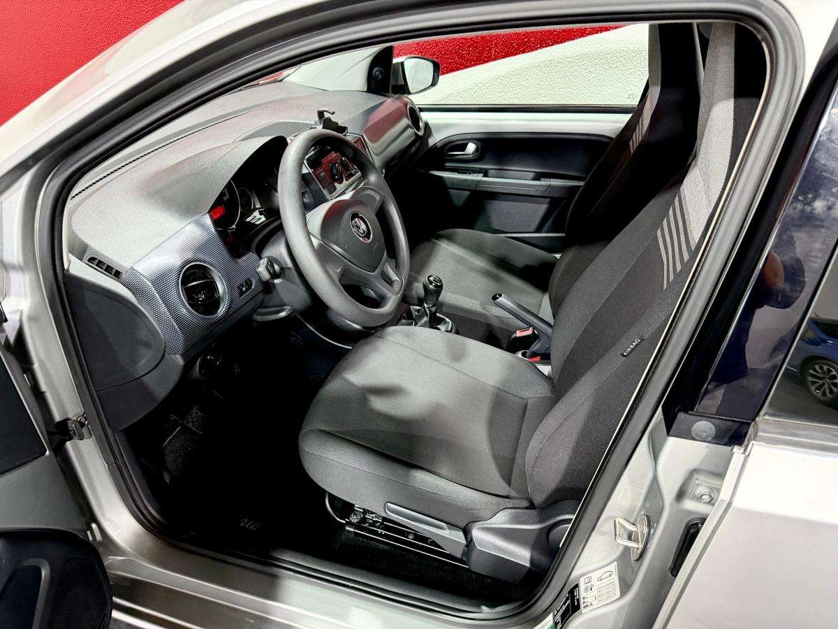 volkswagen-up-2016-gasolina-999cc