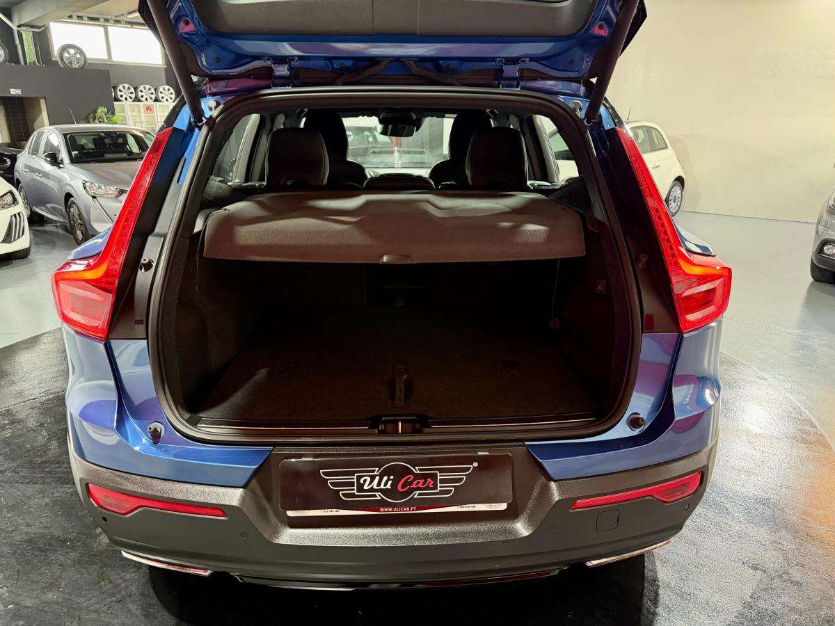 volvo-xc40-2019-diesel-1969cc