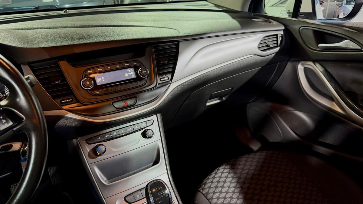 opel-astra-2018-diesel-1598cc