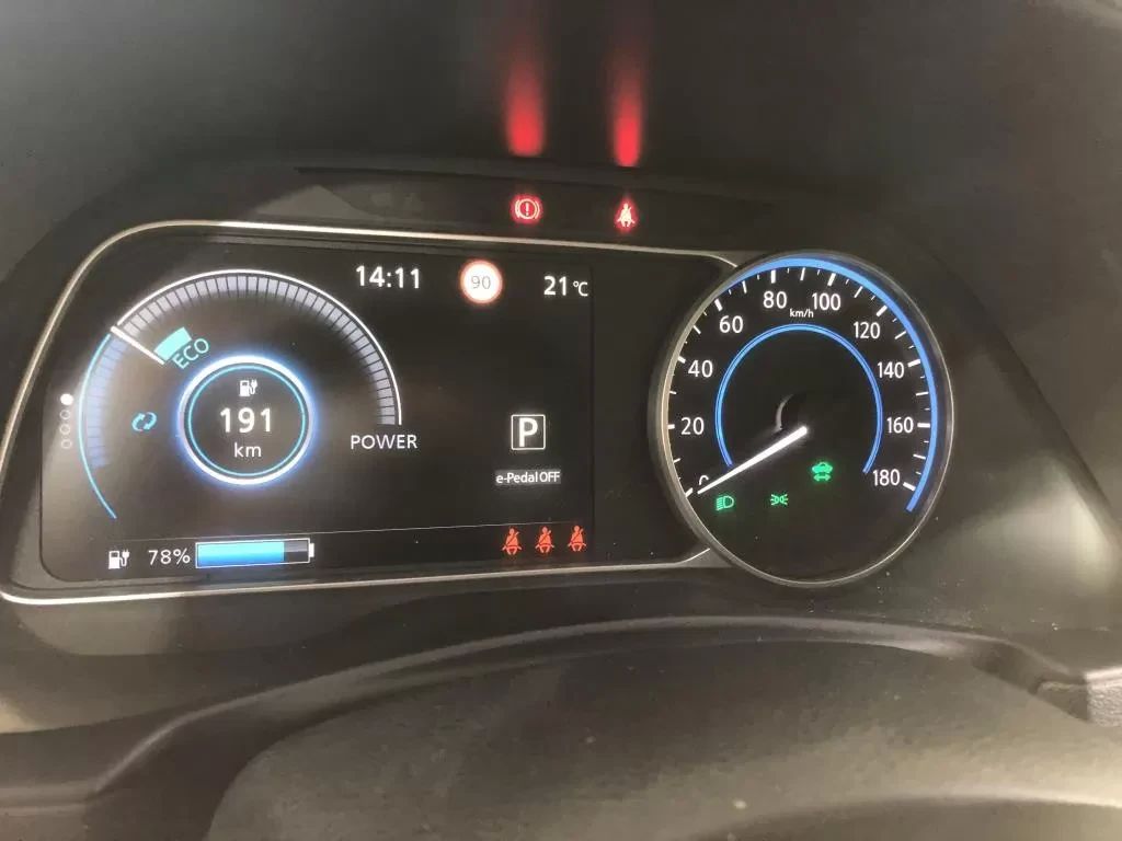 nissan-leaf-2020-eletrico-200cc