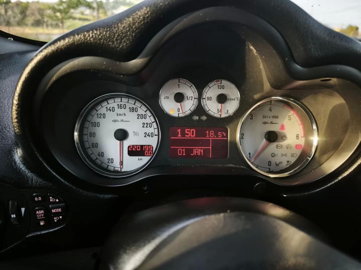 alfa-romeo-gt-2010-diesel-1910cc
