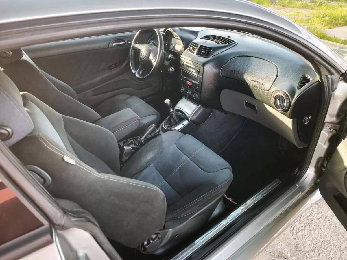 alfa-romeo-gt-2010-diesel-1910cc