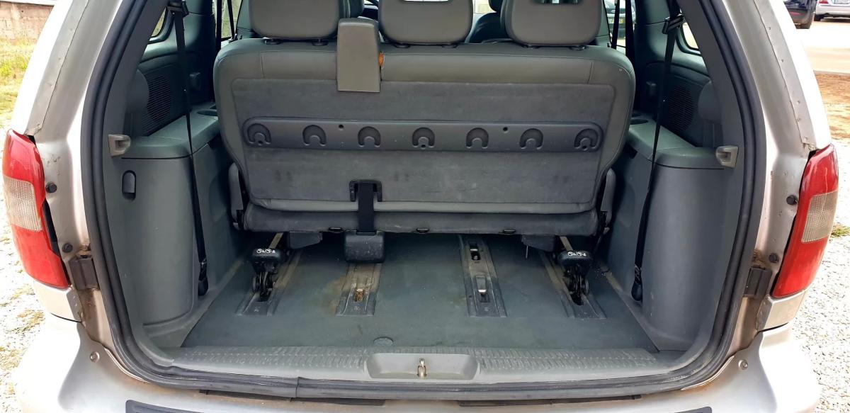 chrysler-voyager-2004-diesel-2499cc