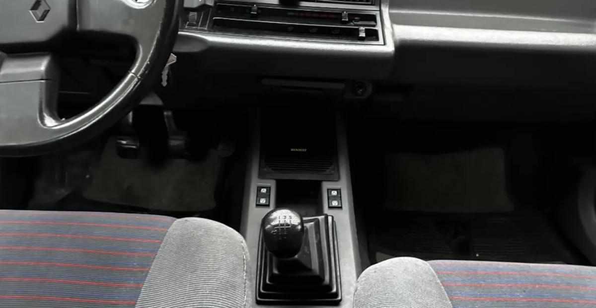 renault-21-2-2-1988-gasolina-2165cc