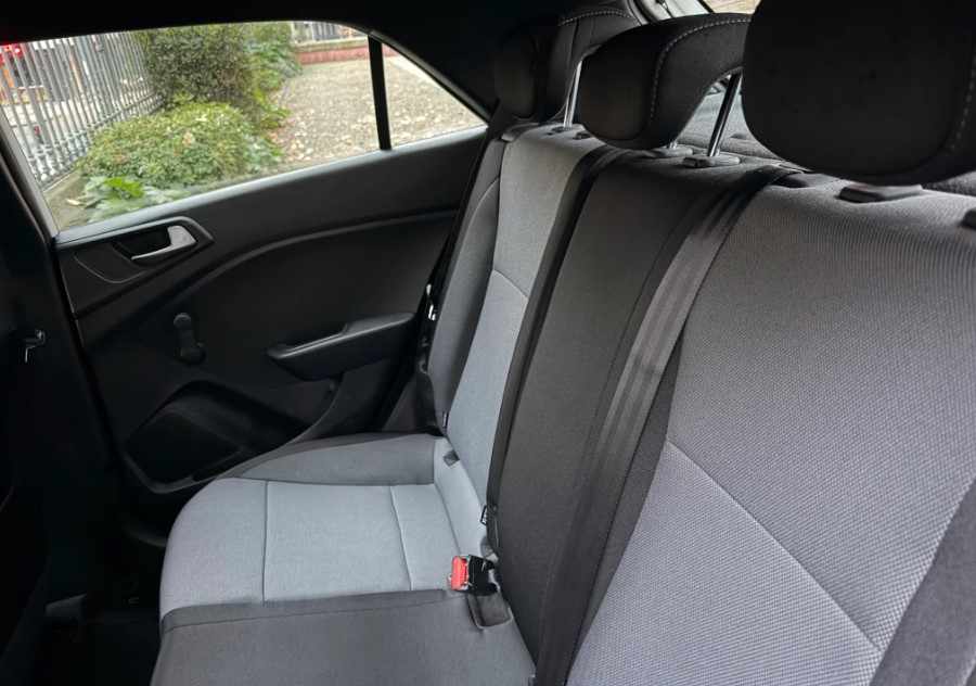 hyundai-i20-1-1-75cv-2017-diesel-1120cc