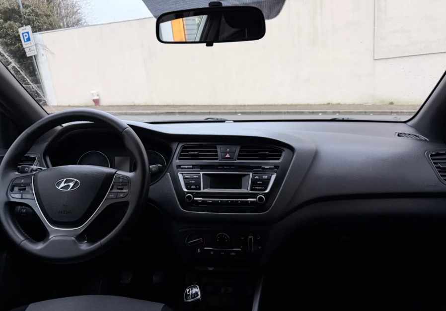 hyundai-i20-1-1-75cv-2017-diesel-1120cc