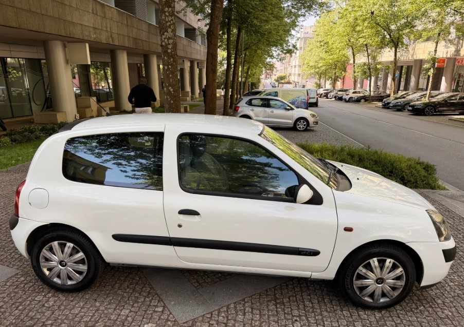 renault-clio-1-5-dci-2001-diesel-1461cc