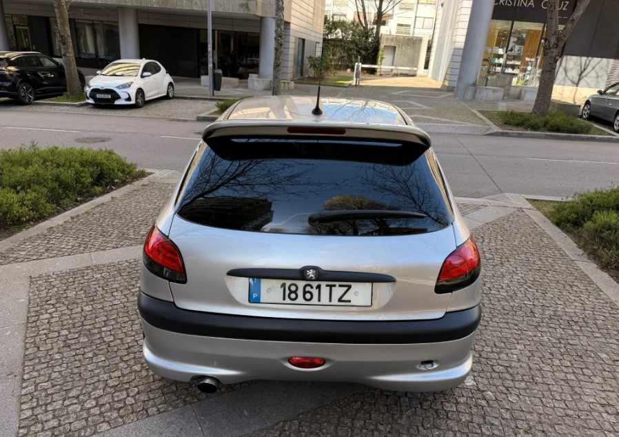 peugeot-206-2-0-hdi-2001-diesel-1997cc