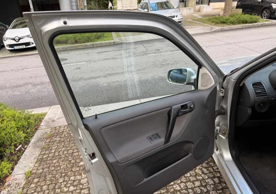 volkswagen-polo-1-4-2000-gasolina-1390cc