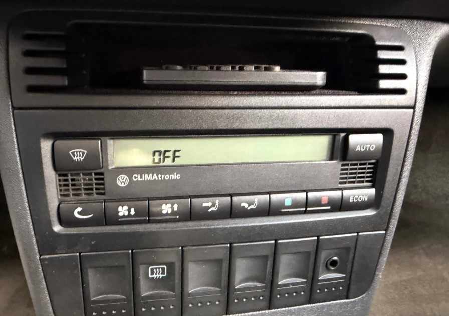 volkswagen-polo-1-4-2000-gasolina-1390cc