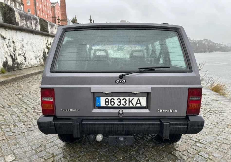 jeep-cherokee-2-1-4x4-1988-diesel-2068cc