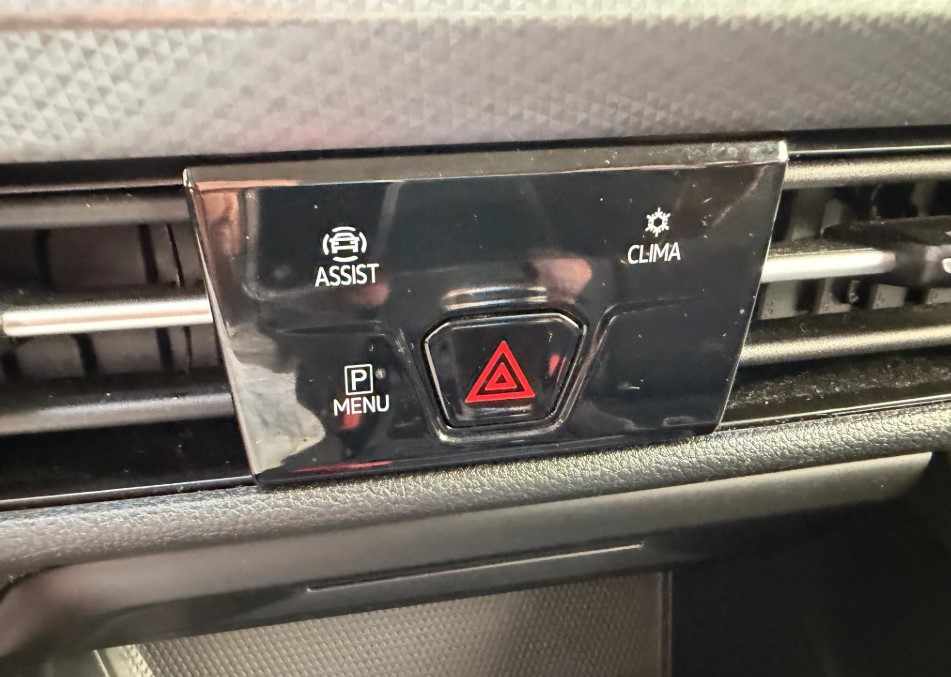 volkswagen-golf-1-0-tsi-bluemotion-2022-gasolina-999cc