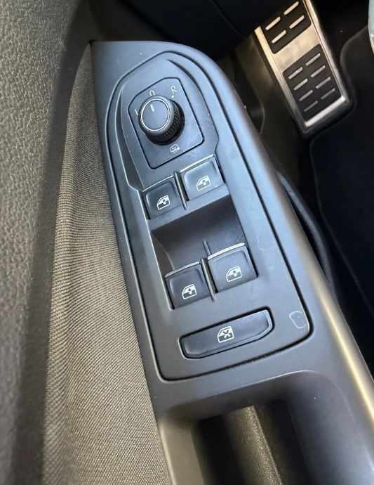 volkswagen-golf-1-0-tsi-bluemotion-2022-gasolina-999cc