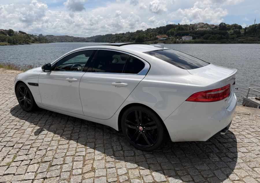 jaguar-xe-20d-2016-diesel-1999cc