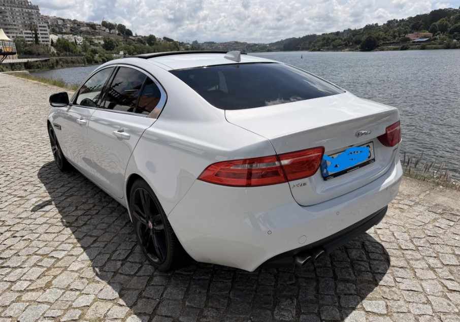 jaguar-xe-20d-2016-diesel-1999cc