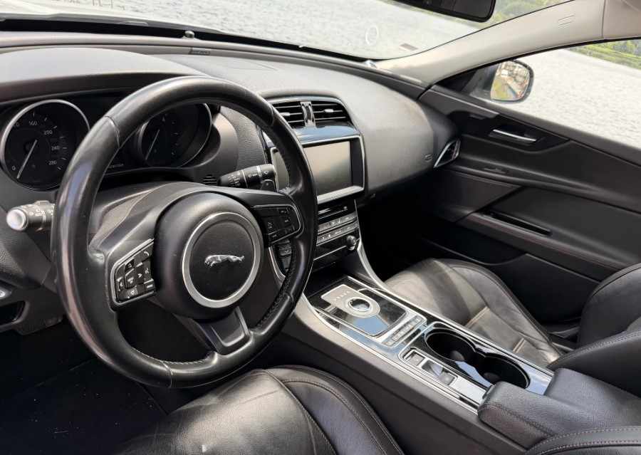 jaguar-xe-20d-2016-diesel-1999cc