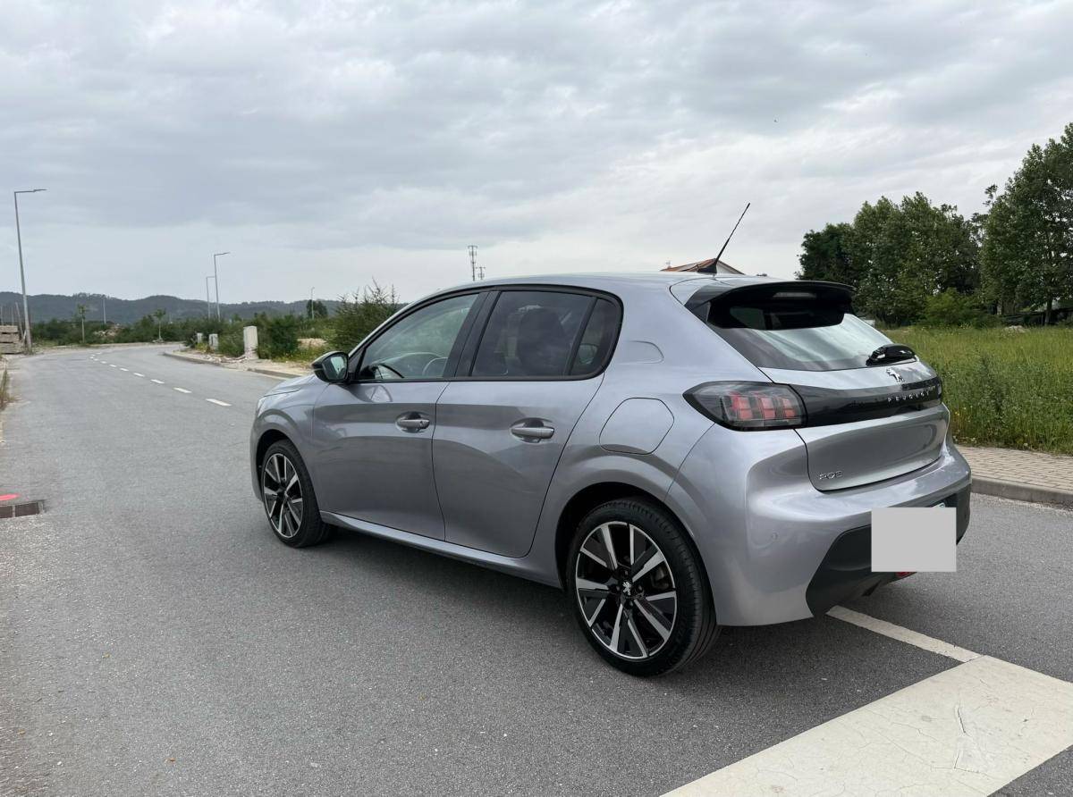 peugeot-208-2020-diesel-1499cc