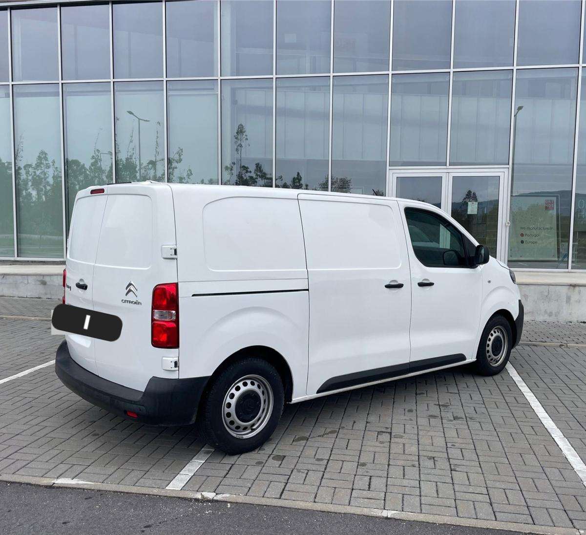 citroen-jumpy-2021-diesel-1499cc