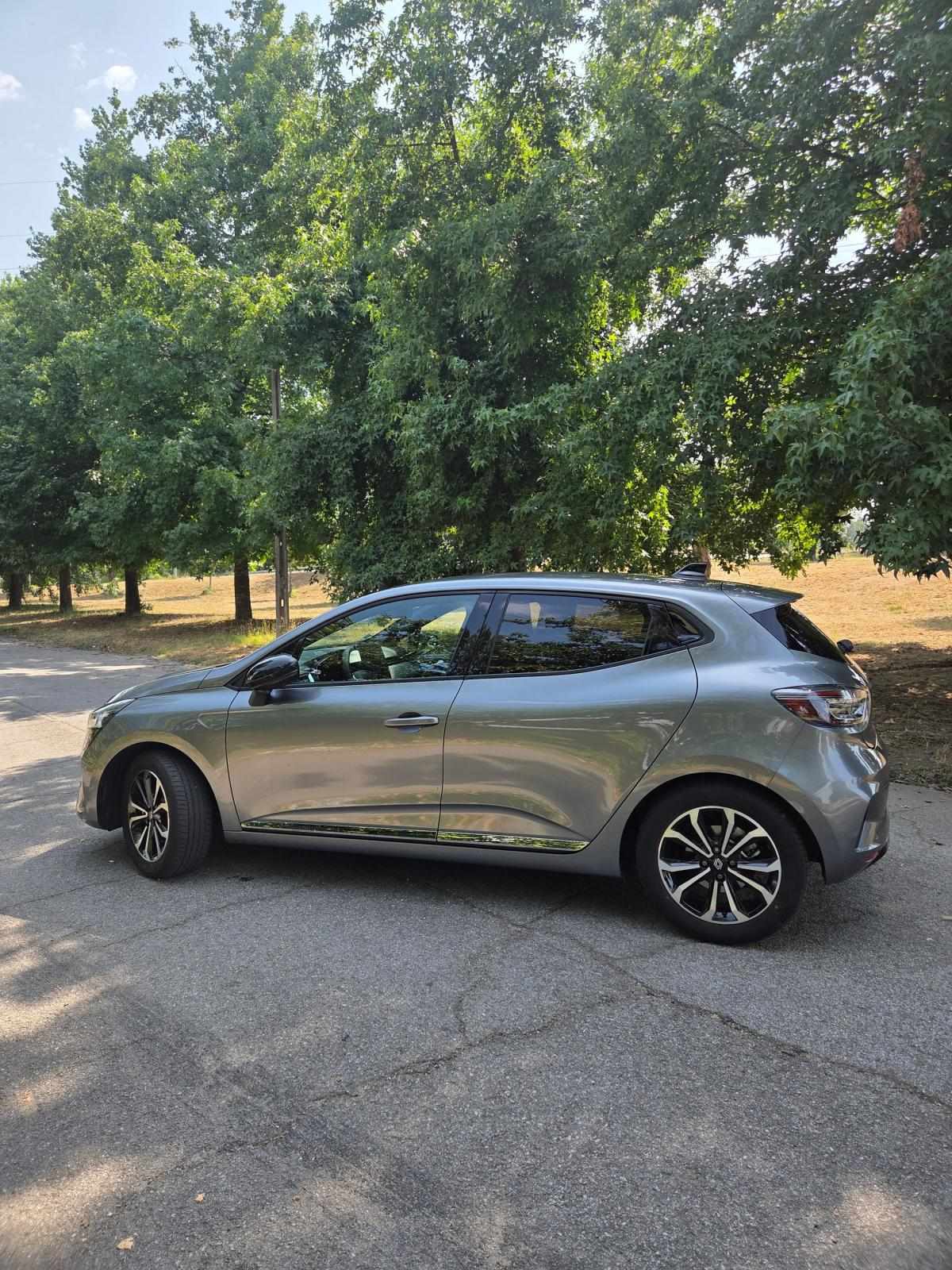 renault-clio-2023-hibrido-a-gasolina-1598cc
