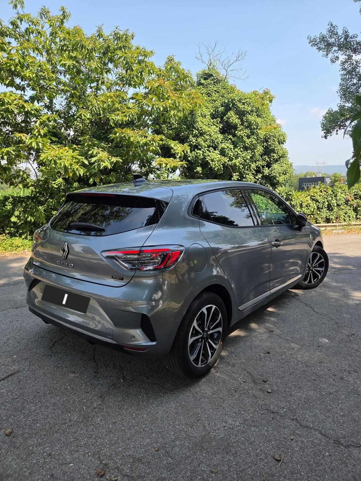 renault-clio-2023-hibrido-a-gasolina-1598cc