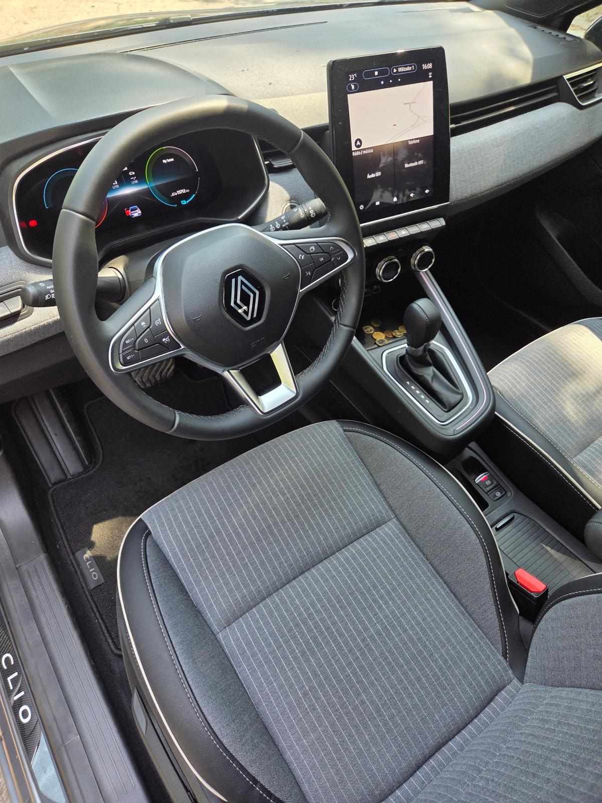 renault-clio-2023-hibrido-a-gasolina-1598cc