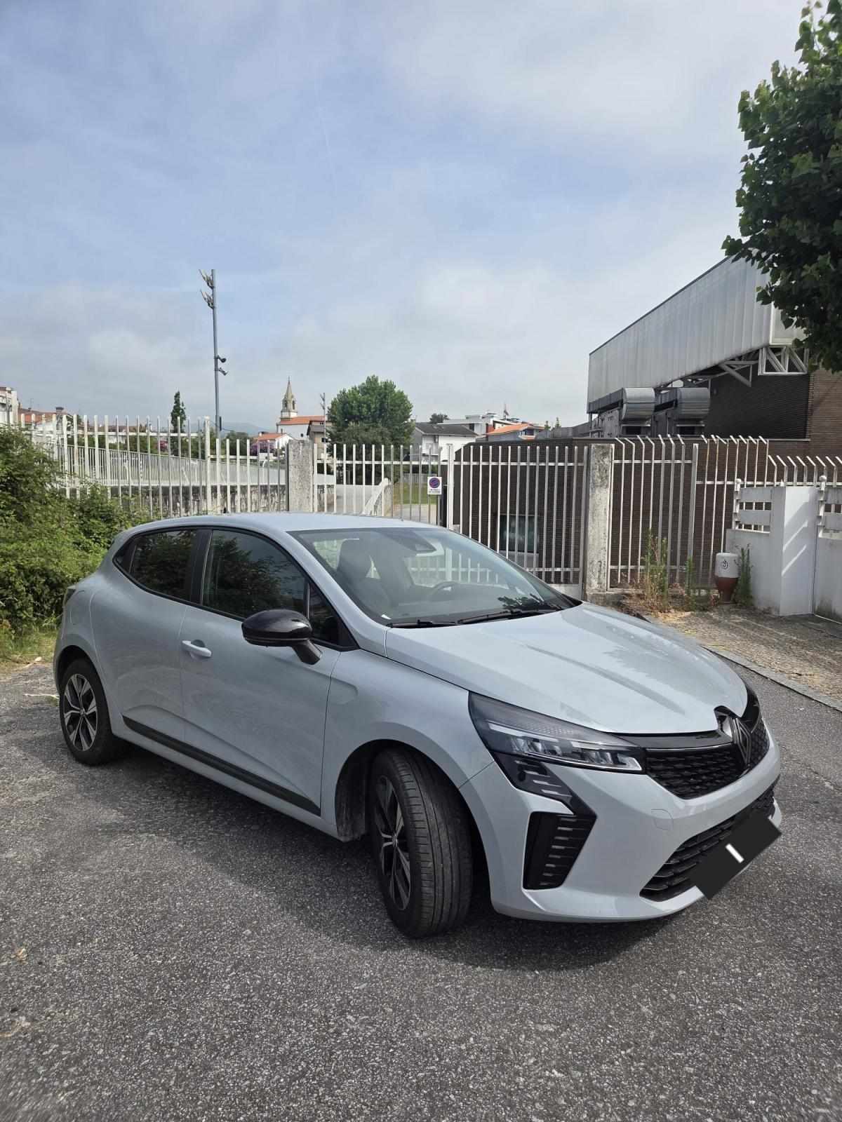 renault-clio-2024-diesel-1461cc