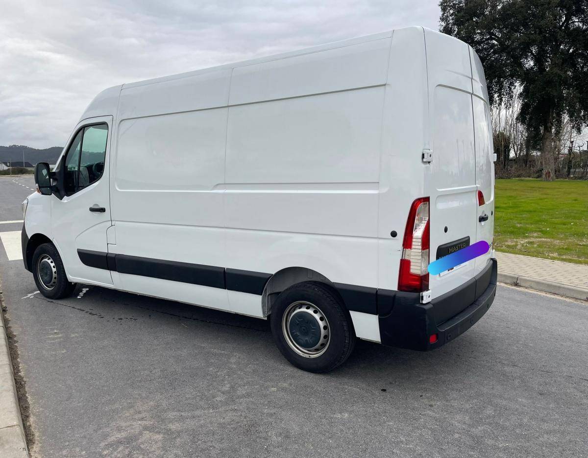 renault-master-2024-diesel-2299cc