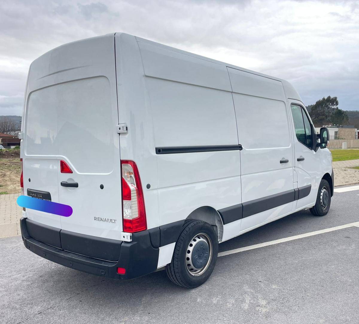 renault-master-2024-diesel-2299cc