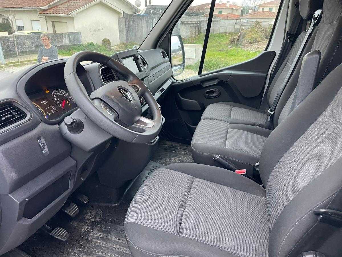 renault-master-2024-diesel-2299cc