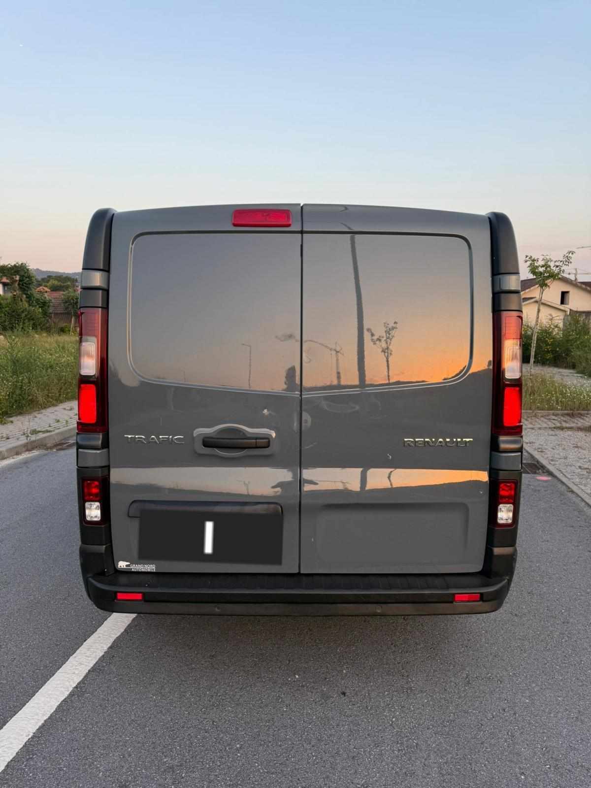 renault-trafic-2022-diesel-1997cc
