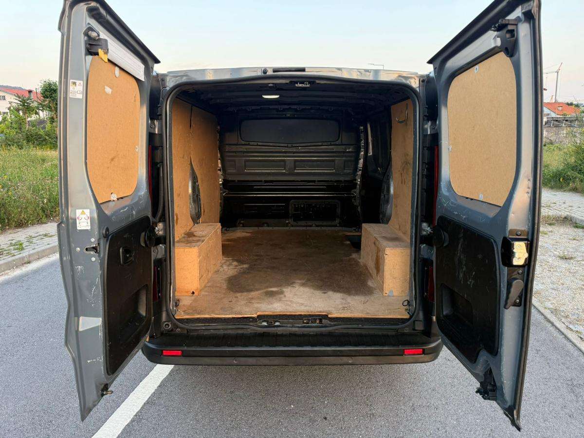 renault-trafic-2022-diesel-1997cc