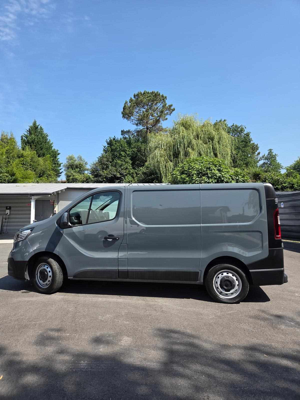 renault-trafic-2022-diesel-1997cc