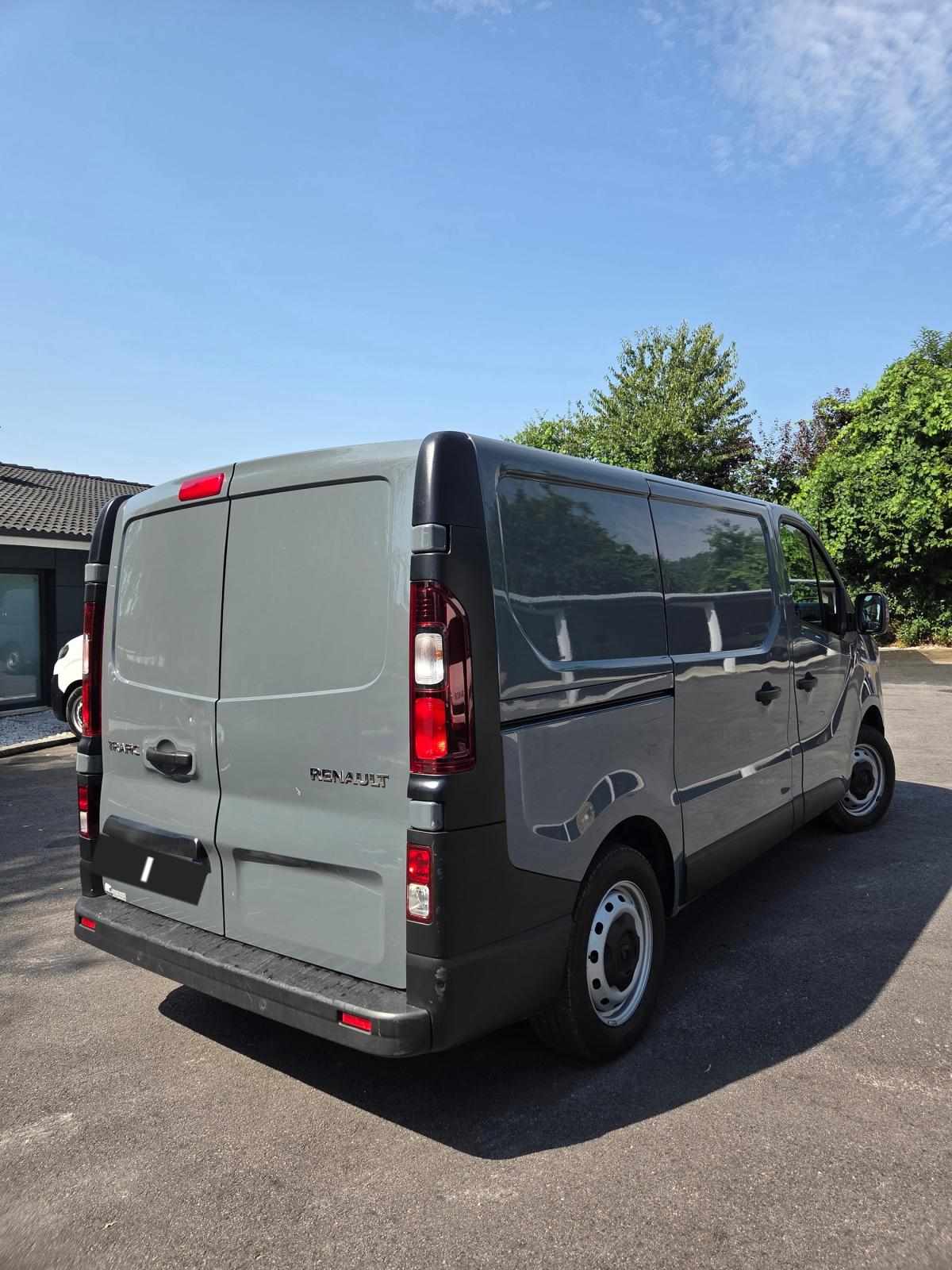 renault-trafic-2022-diesel-1997cc