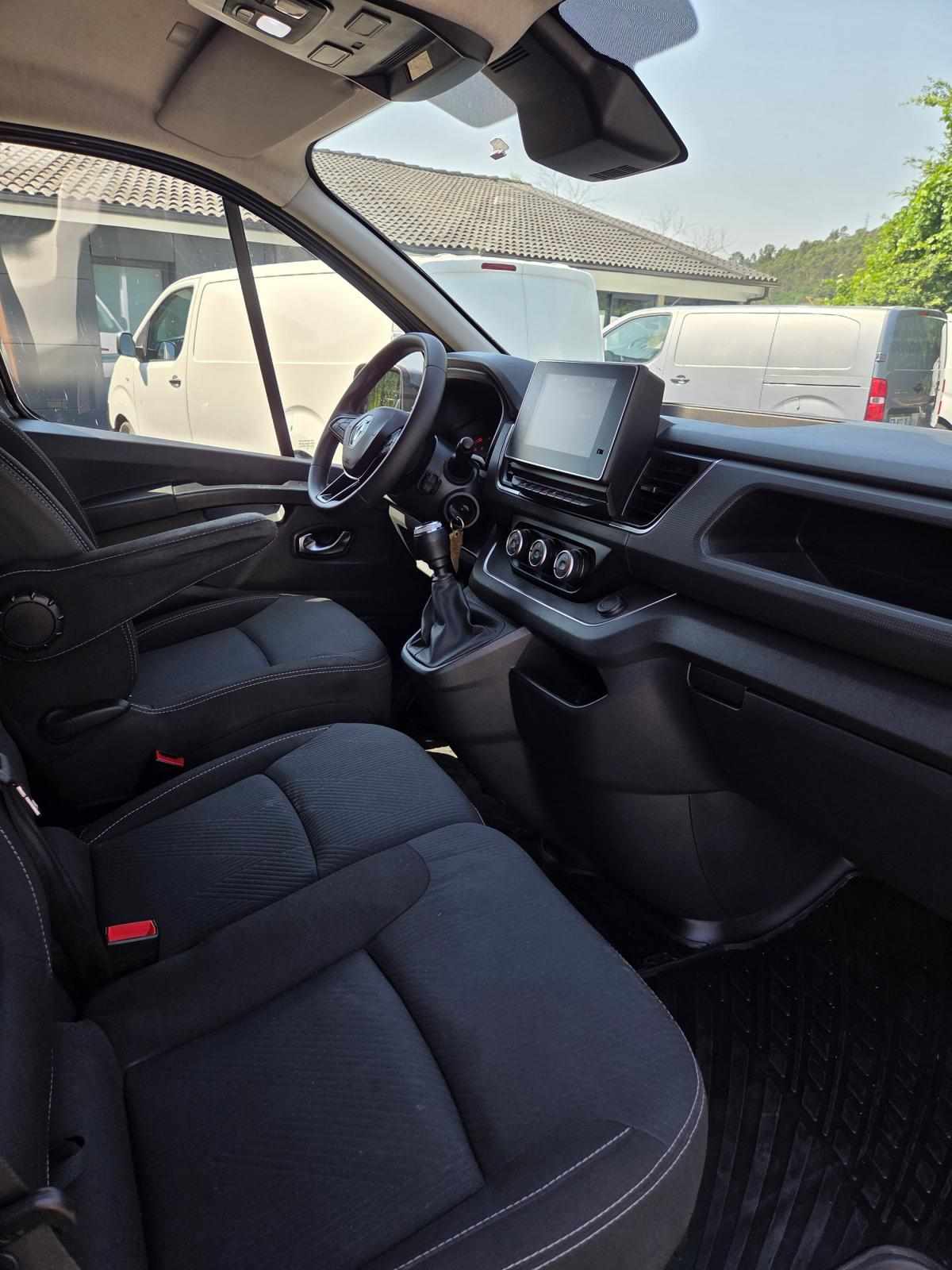 renault-trafic-2022-diesel-1997cc
