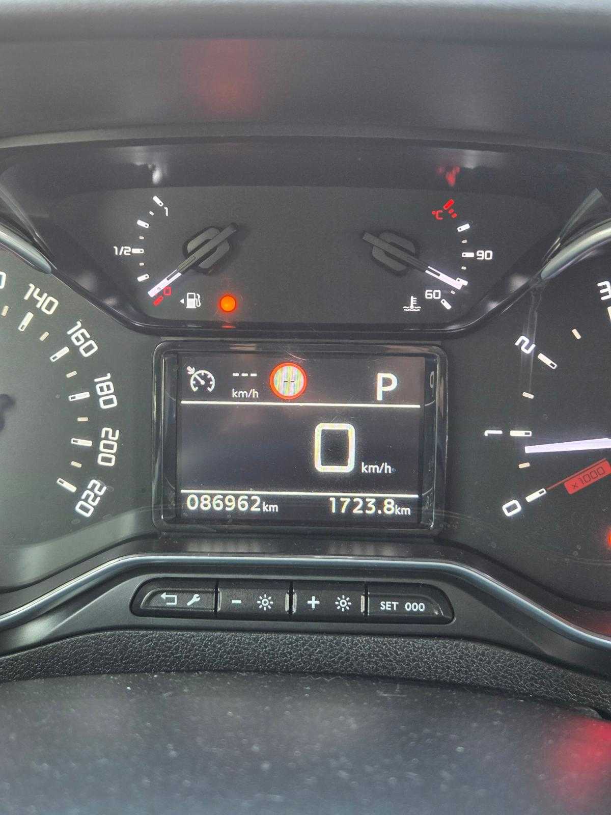 citroen-berlingo-2020-gasolina-1199cc