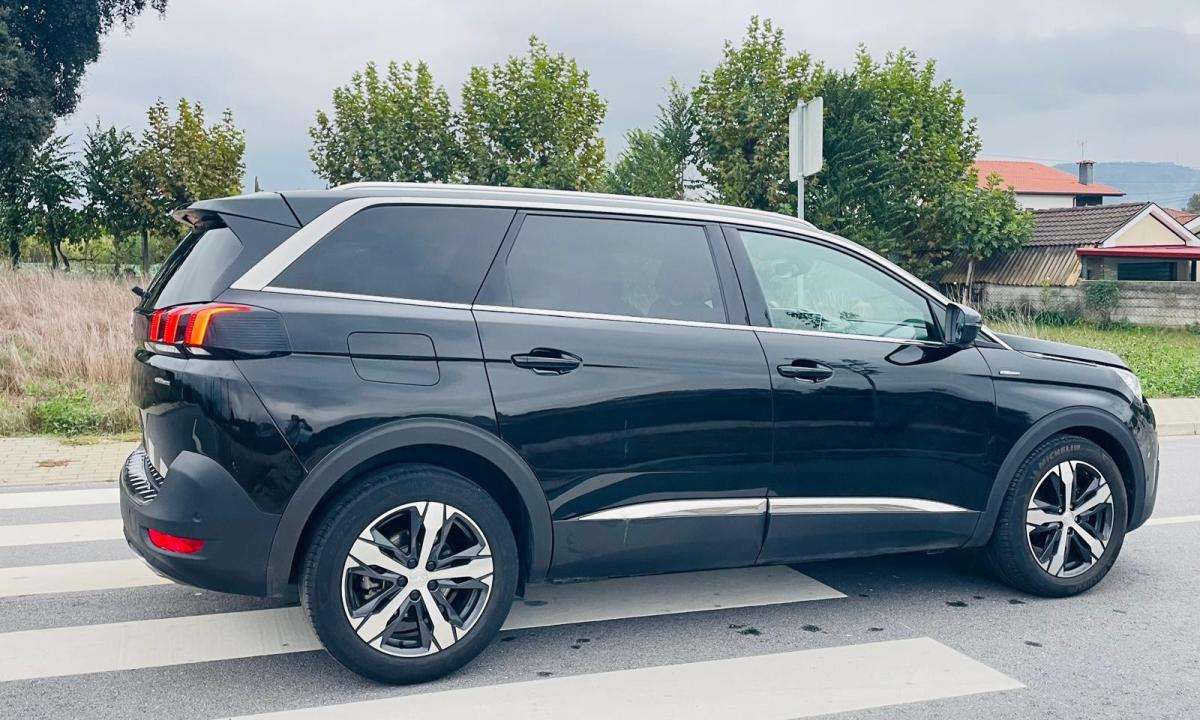 peugeot-5008-2020-diesel-1499cc